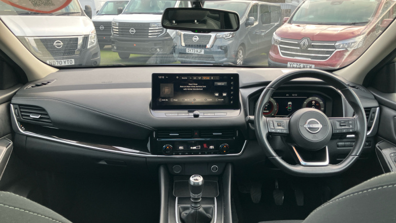 Nissan Qashqai 1.3 DiG-T MH N-Connecta 5dr Petrol Hatchback